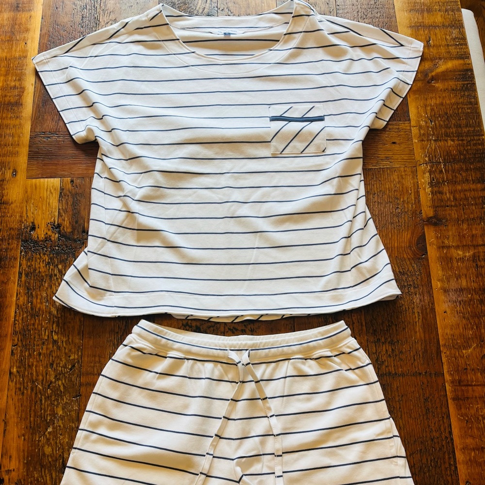 The Company Store White & Navy Striped Lounge Set